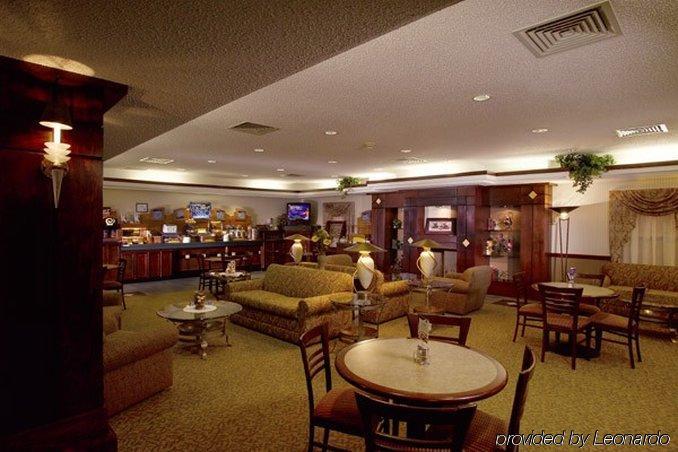 Windsor Inn & Suites Dodge City Interior photo